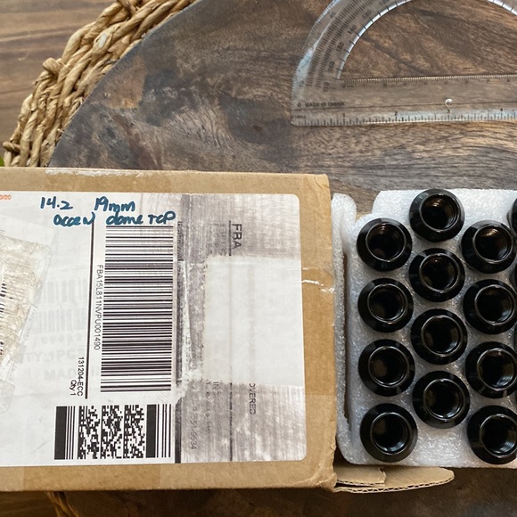 24 tall lug nuts for wheel 14 19mm acorn dome top black new closed end budged - Picture 8 of 8